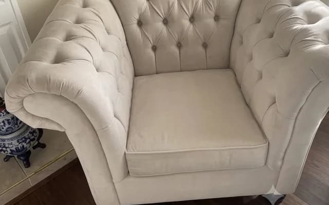 Tufted armchair — after cleaning